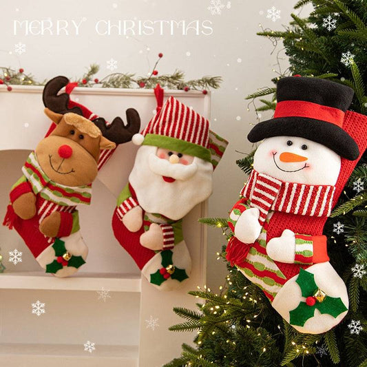 Christmas Socks & Hanging Decorations – Ornament & Christmas Gift Tree Décor
