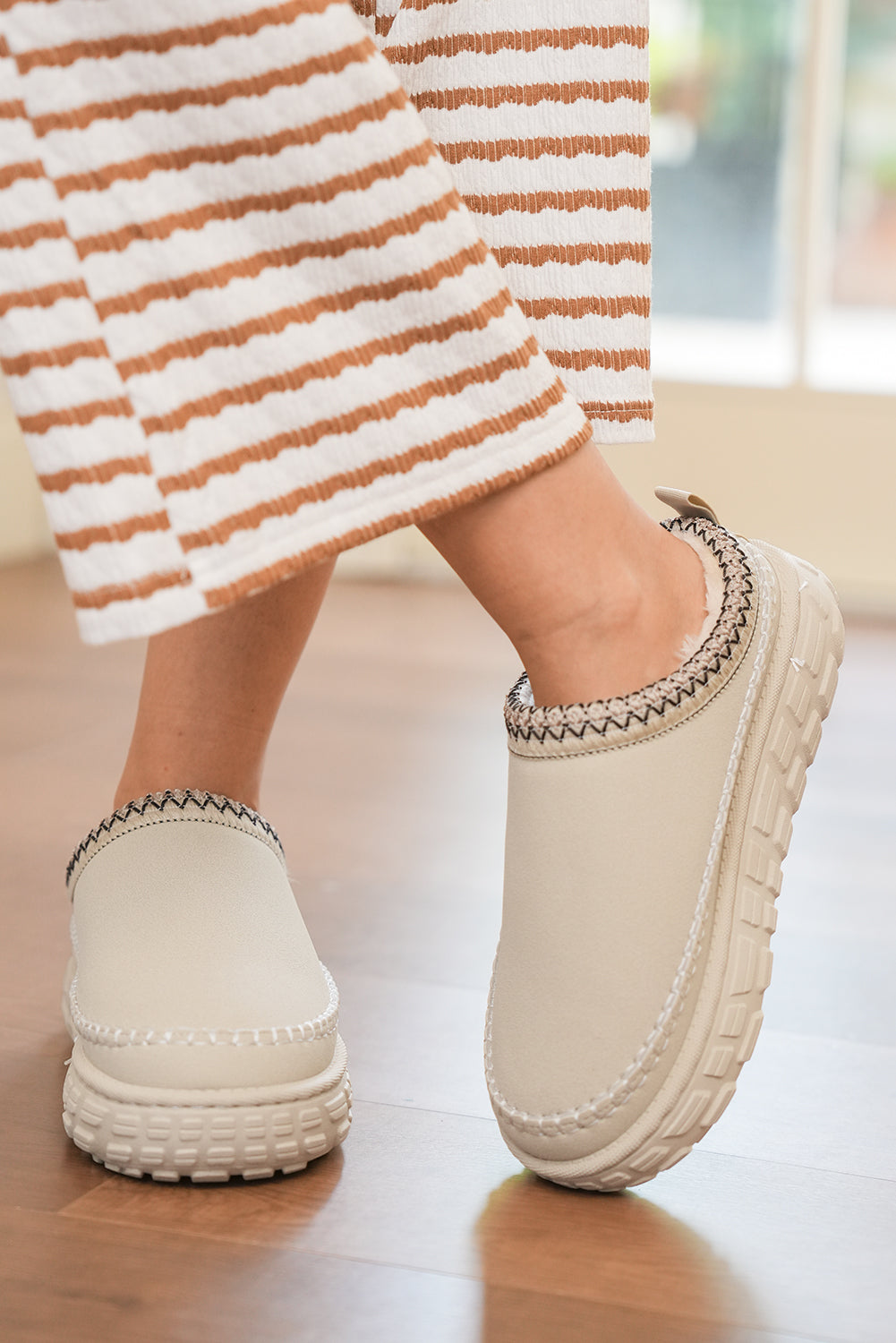 White Contrast Stitch  Winter Clog Slippers